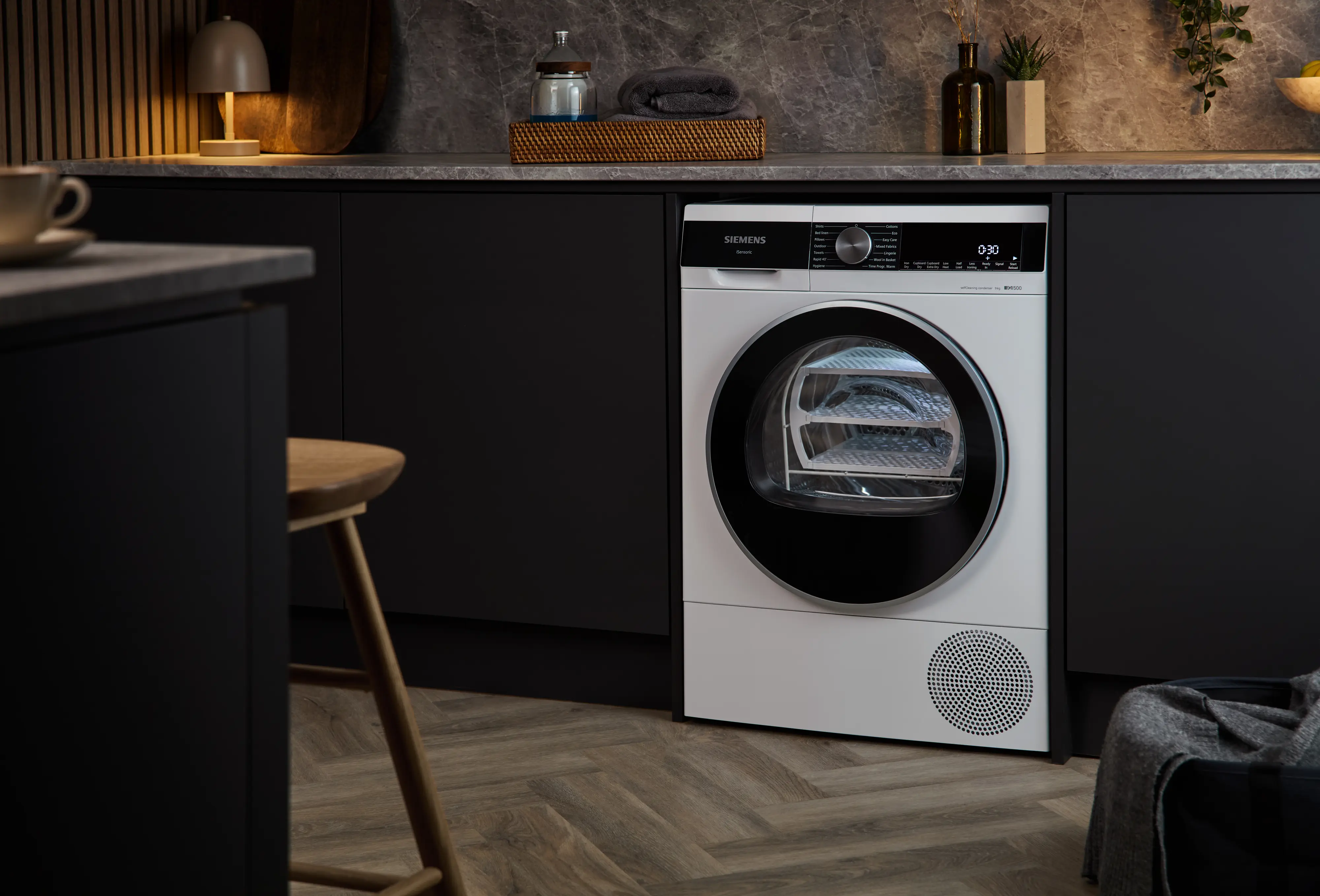 Siemens iQ500 WQ46H2D9GB 9kg Heat Pump Tumble Dryer – White - Image 9